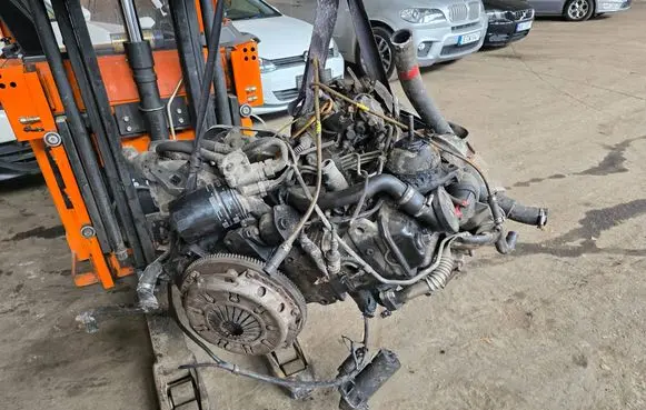 Audi 80 90 S2 B4 Engine swap AAZ