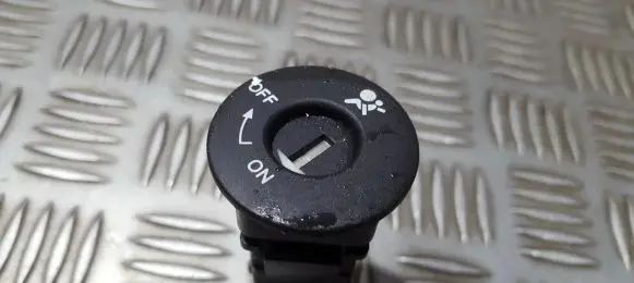 Nissan Note (E11) Passenger airbag on/off switch 21108406945