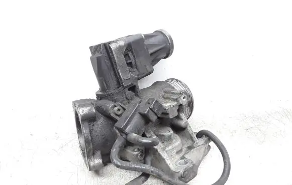 Volvo V70 EGR valve 30774531