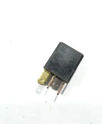 Mitsubishi Outlander Other relay MR588567 20509 ACM33221