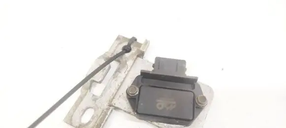 Opel Astra F Ignition amplifier control unit 220820017