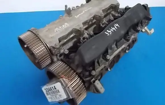 Citroen C5 Engine head 9631076310