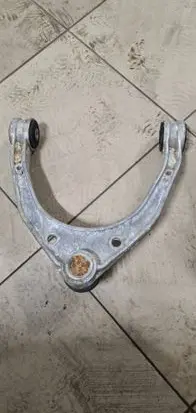 Audi Q7 4L Front upper control arm/wishbone 
