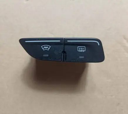 Ford Kuga II Windscreen/window heater switch 18K574AC 19122014