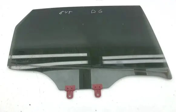 Nissan Qashqai J12 Rear door window glass