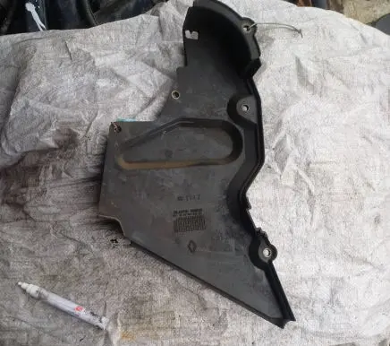 Renault Kangoo I Timing belt guard (cover) 7700749329