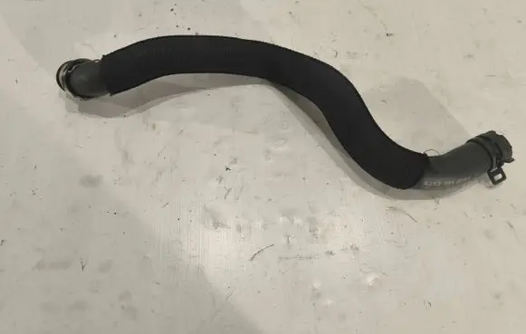 Mercedes-Benz E W212 Engine coolant pipe/hose A2125010782