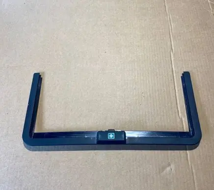 Mercedes-Benz E W124 Cover in windowsill 