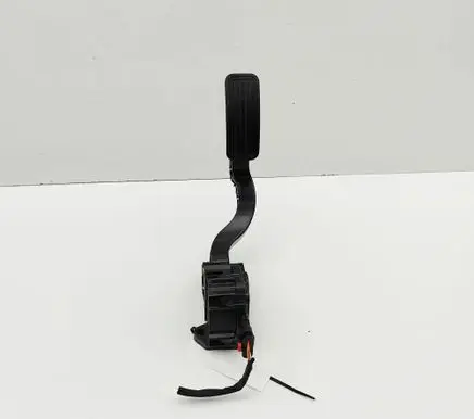 Tesla Model 3 Highland Accelerator throttle pedal 104469200E K2319035226
