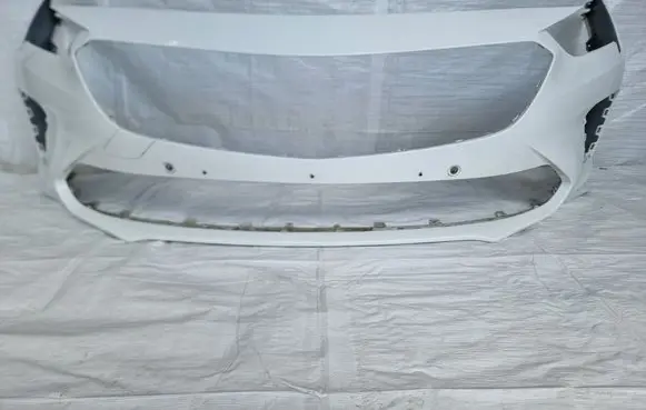Opel Insignia B Front bumper 39140470