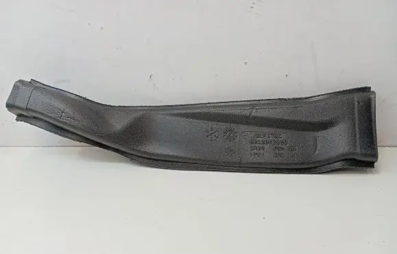 Peugeot 5008 II Cabin air duct channel 9810053080
