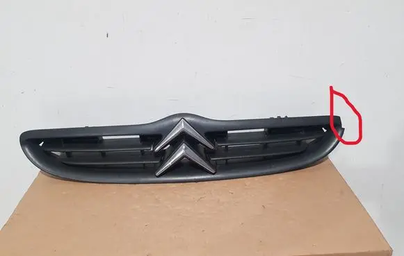 Citroen Saxo Quarter panel pressure vent 9636012980