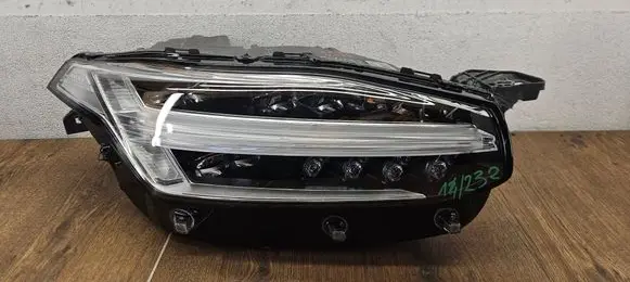 Volvo XC90 Headlight/headlamp 31656991 2403170305 89910618