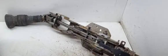 Steering wheel axle set