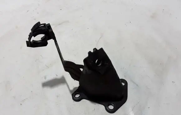Nissan Pathfinder R51 Engine mounting bracket 11232EB300
