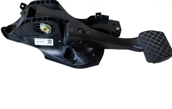 Volkswagen PASSAT B8 Brake pedal 5Q2723058AA