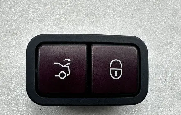 Mercedes-Benz S W222 Tailgate/boot open switch button 2208211479 A2208211479