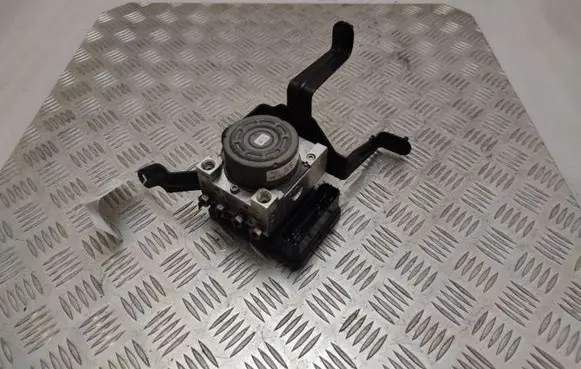 Ford Mustang VI ABS Pump FR3C2C405BD FR3C2C219BD