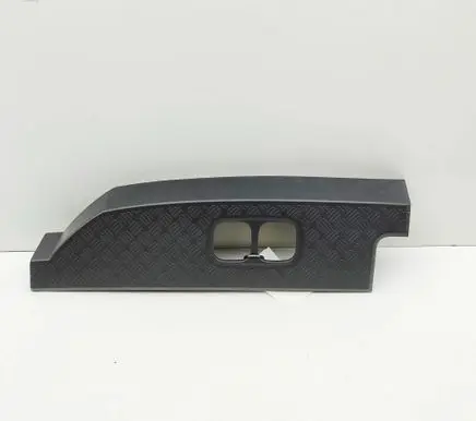 Land Rover Defender Rear/tail light trim molding L8BM16A362AC