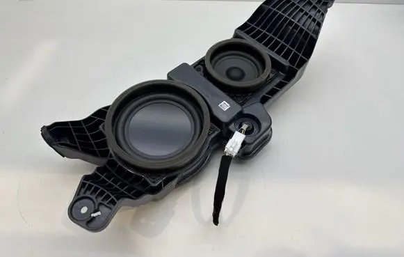 KIA Ceed Subwoofer speaker 96380J7100