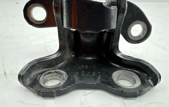 Toyota C-HR I Rear door upper hinge ES03