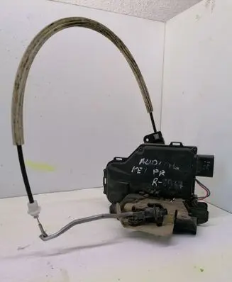 Audi A6 S6 C5 4B Front door lock PA6630F