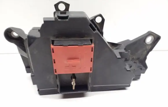 Mercedes-Benz C W205 Fuse module A2055406911