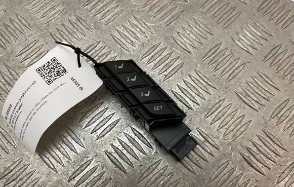 Lexus RX 450H Seat memory switch 15D395R