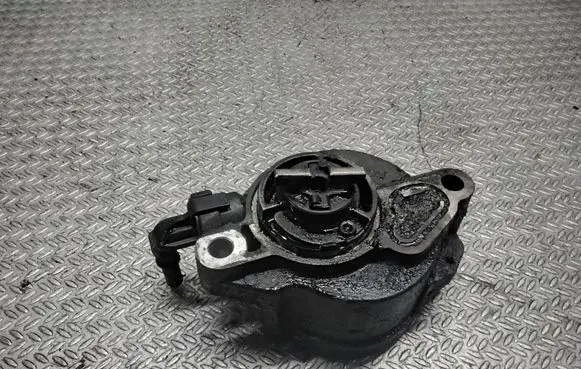 Peugeot 307 Vacuum pump D1562A0611S