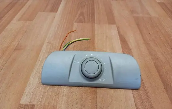 Renault Vel Satis Sunroof switch 8200082146 8200001165