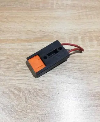 Audi A6 S6 C5 4B Fuse 8A0937530