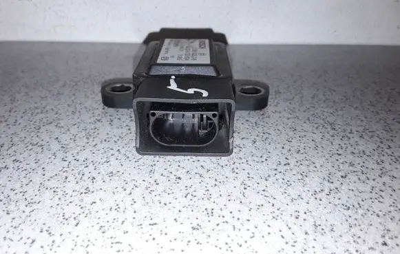 BMW 5 E39 ESP acceleration yaw rate sensor 34526753694 6753694