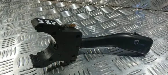 Volkswagen PASSAT B5 Wiper speed switch 