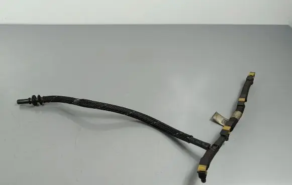 Peugeot 5008 II Fuel return line/hose 9824723180