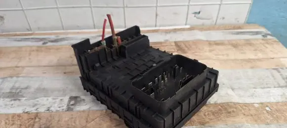 Skoda Octavia Mk2 (1Z) Fuse module 1K0937125A