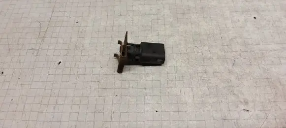Volkswagen Transporter - Caravelle T5 Coolant temperature sensor 1J0919379A
