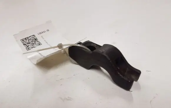 Opel Astra H Fuel Injector clamp holder