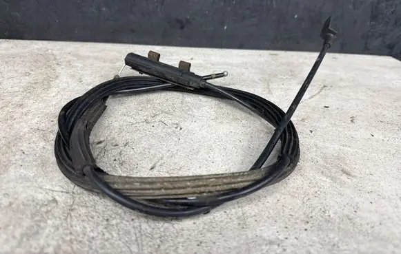 Volkswagen Golf V Engine bonnet/hood lock release cable 1K1823531C