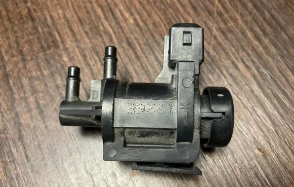 Ford Transit Turbo solenoid valve 92AB9H465AA
