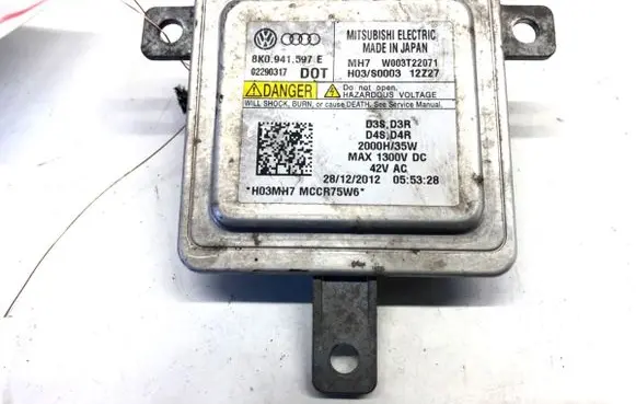 Volkswagen Sharan Voltage converter/converter module 8K0941597E
