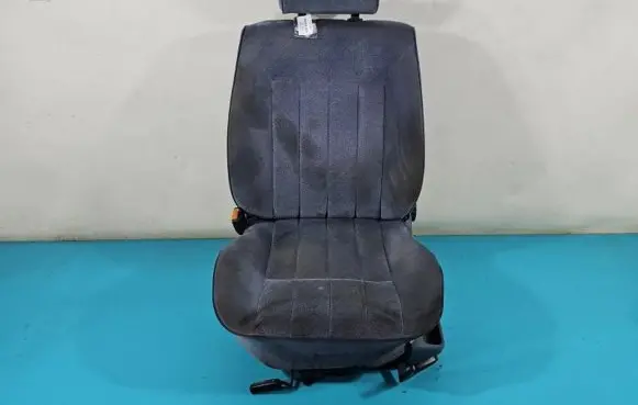 Volkswagen PASSAT B3 Front driver seat IMPRK1377203