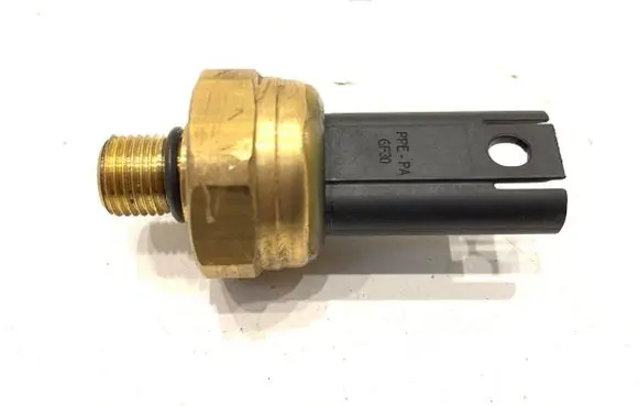 BMW 3 E90 E91 Fuel pressure sensor 9899007
