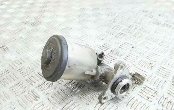 Toyota Corolla E90 Master brake cylinder