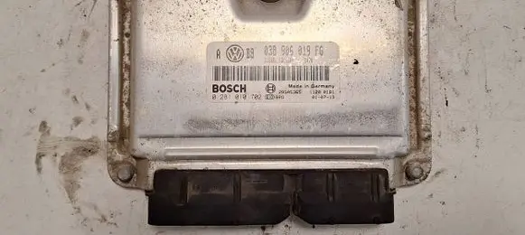 Volkswagen Golf IV Engine control unit/module 038906019FG 0281010702 28SA5365