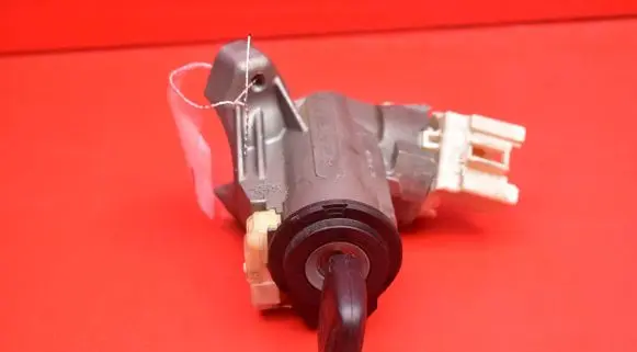 Toyota Yaris Ignition lock