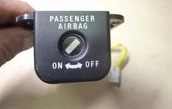 Mitsubishi Outlander Passenger airbag on/off switch 8610A054 M318