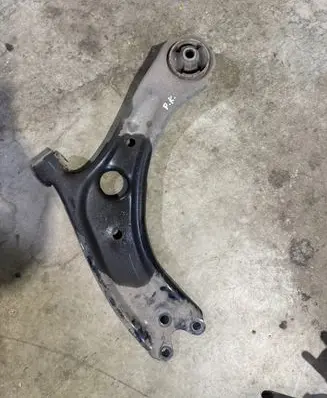 Hyundai Tucson TL Front lower control arm/wishbone