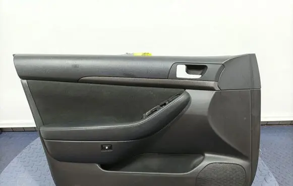 Toyota Avensis Verso Door card panel trim set 