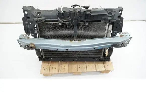 Mazda CX-7 Front bodywork piece 