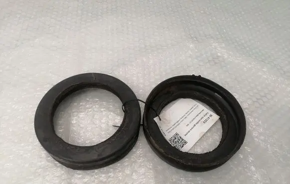 Mercedes-Benz E W123 Rear coil spring rubber mount 1153252344